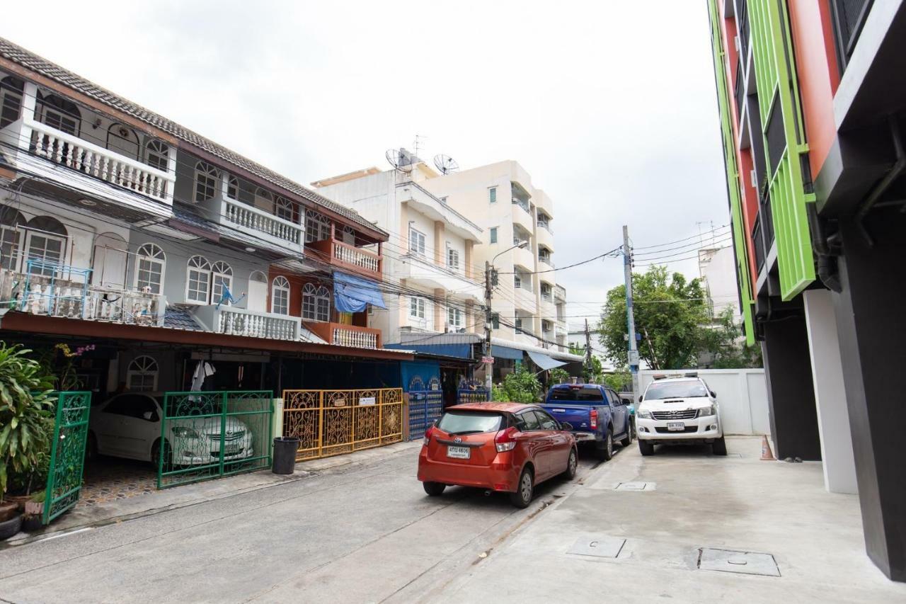 Mango 10 House Hotel Bangkok Exterior photo